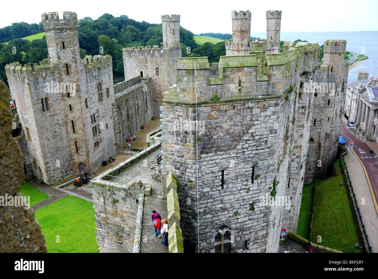 Caernarvon Castle in Wales, vom höchsten Turm Stockfoto