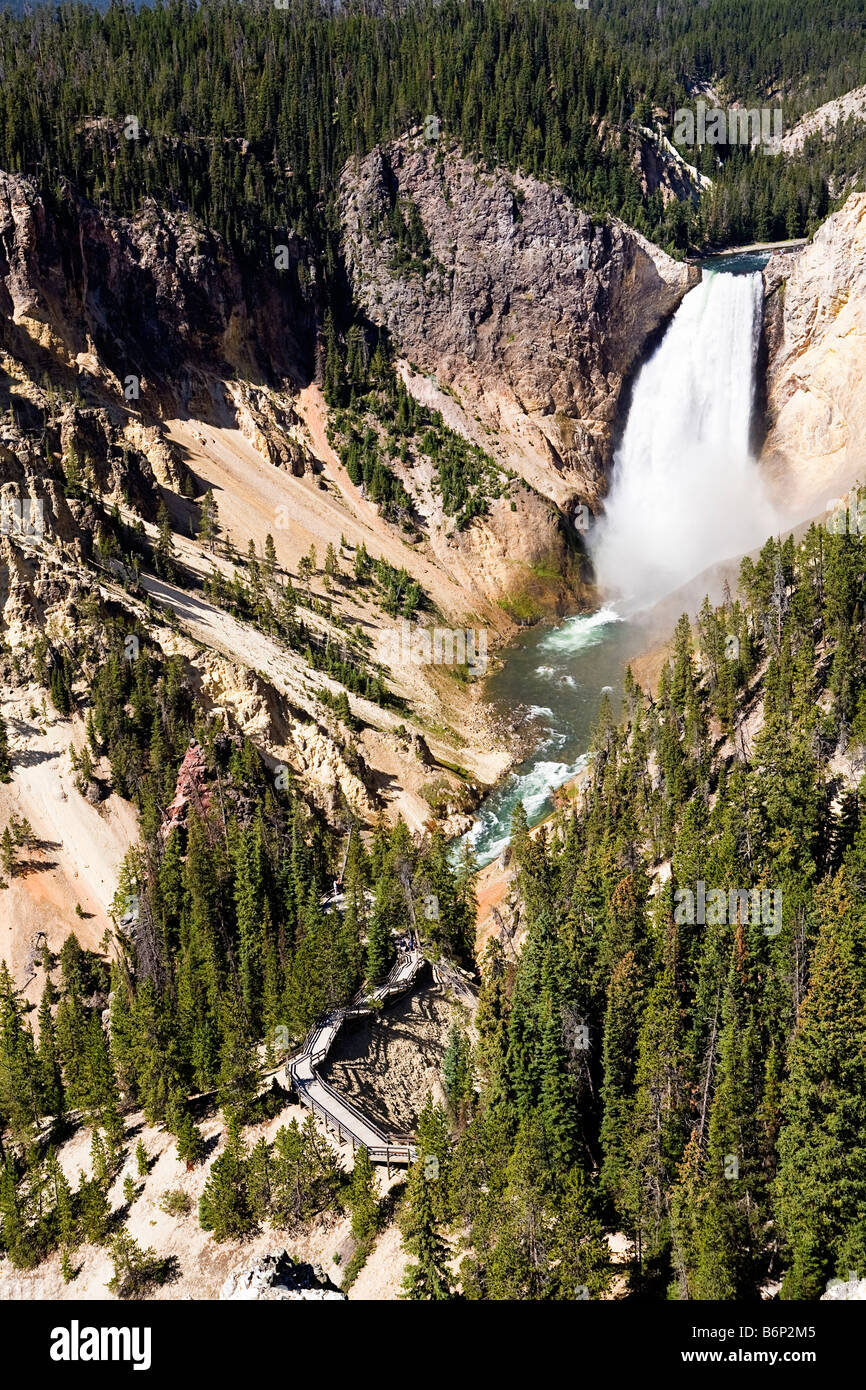 Bild aus der Red Rock Aussichtspunkt mit den oberen fällt und der Promenade zum Red Rock Point im Grand Canyon von Yellowstone Stockfoto