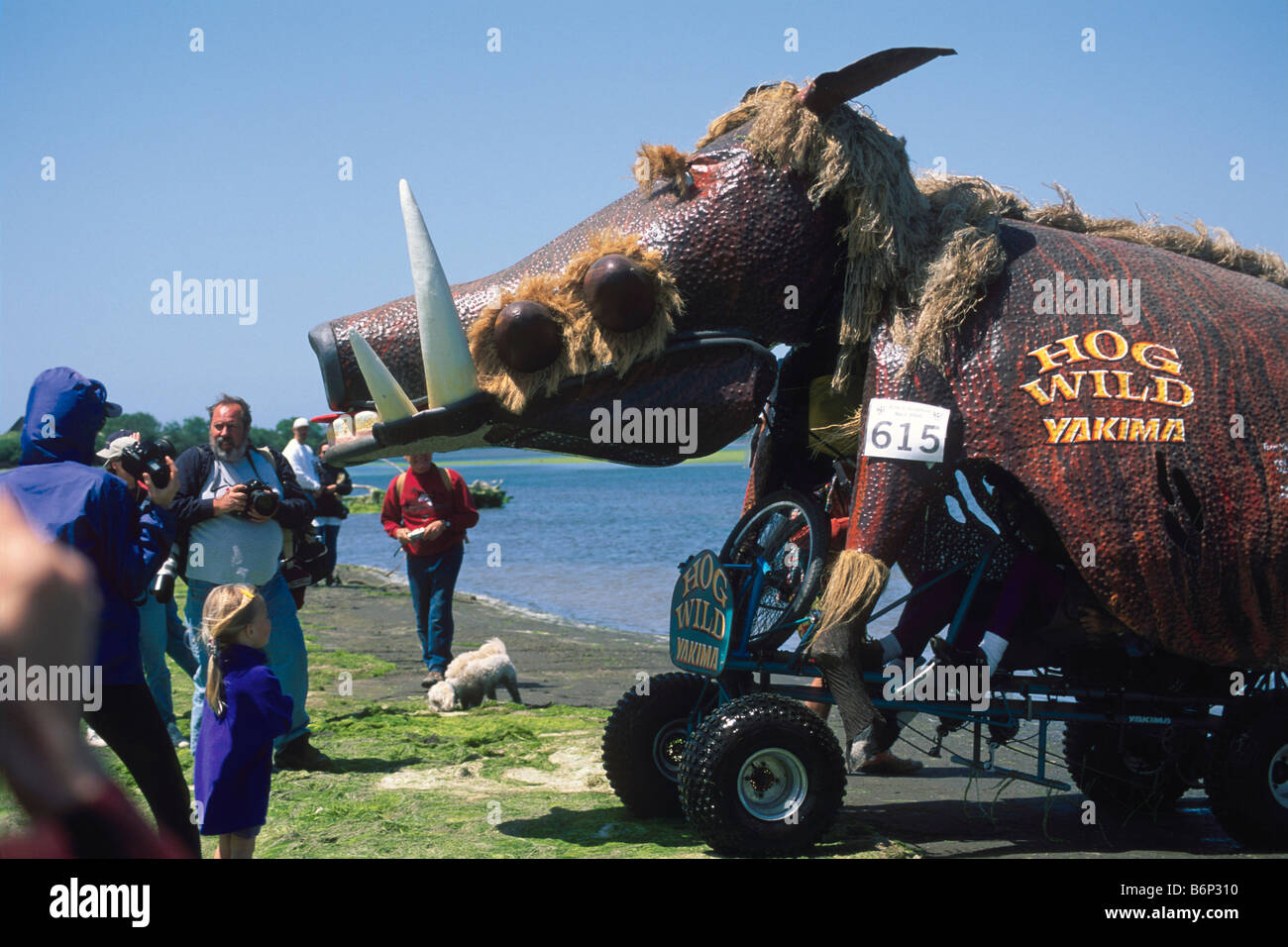 Überquerung des Flusses Aal in der Nähe von Ferndale der große kinetische Skulptur Rennen Humboldt County in Kalifornien Stockfoto