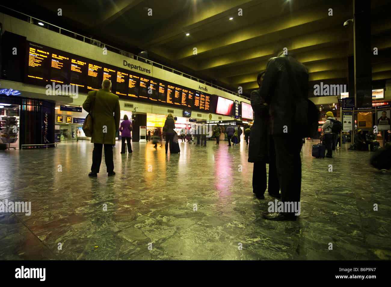 Euston Station Concourse Abflughalle London England UK Großbritannien GB Großbritannien britischen Inseln Europas Stockfoto