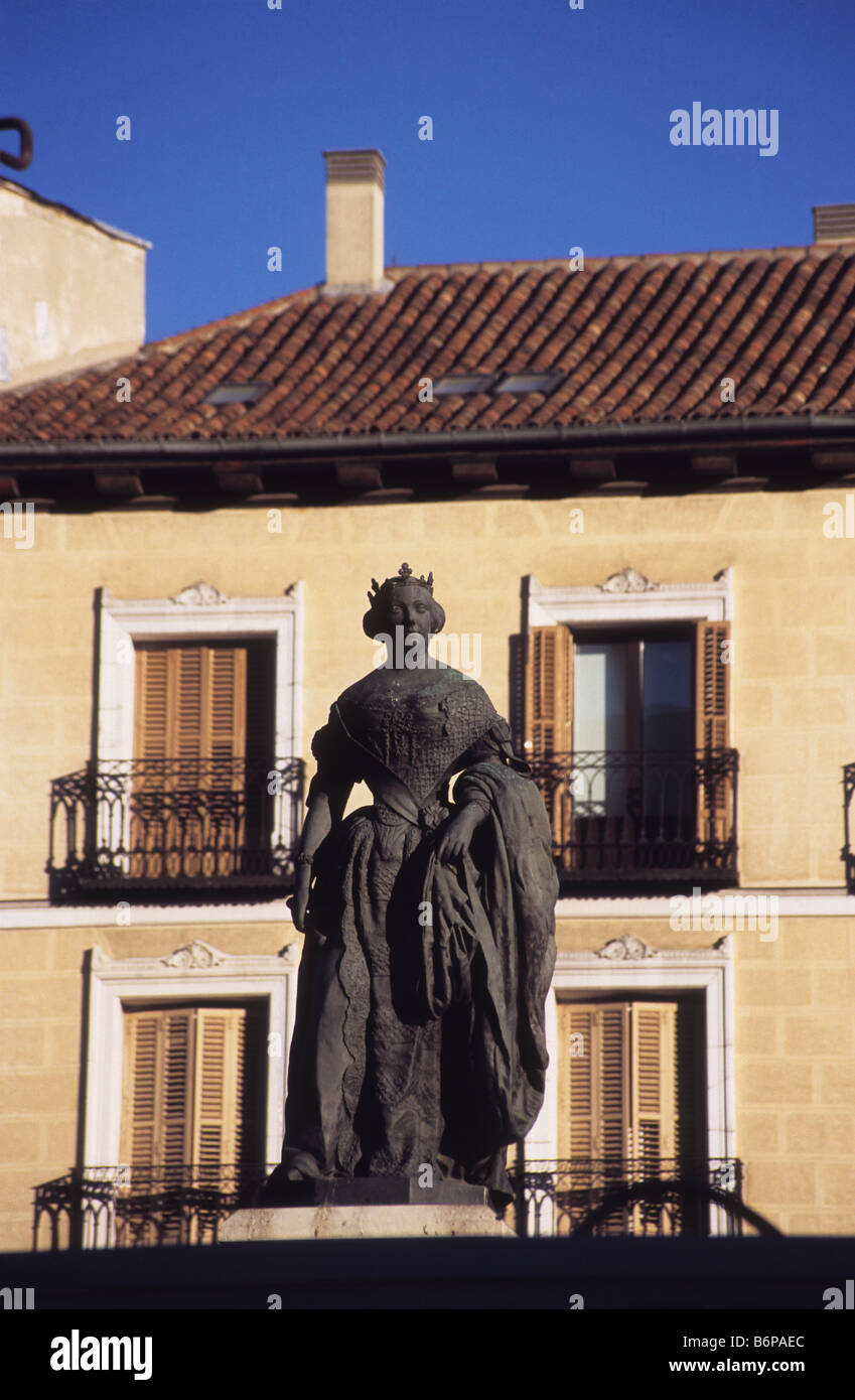 Statue der Königin Isabella II (Isabel II auf Spanisch), die vom 29