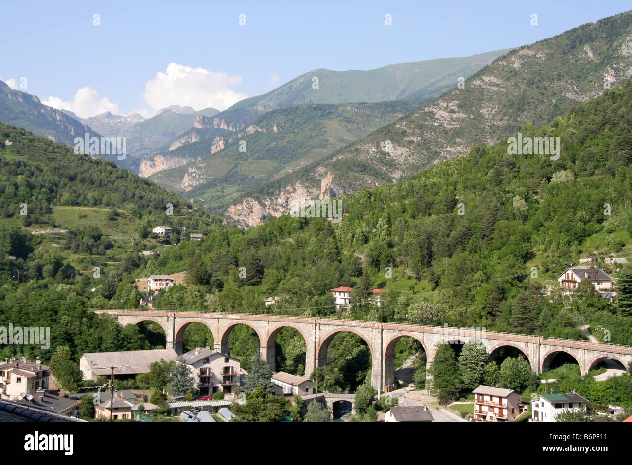 Erhöhten Bahnlinie am Tende Französisch Alpes Maritimes Stockfoto