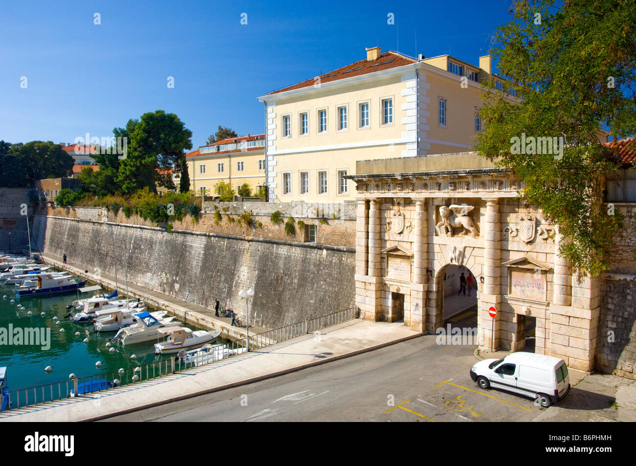 Sea Gate in der Wand des Zadar Kroatien Stockfoto