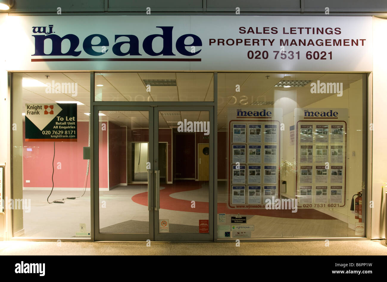 Immobilienmakler Docklands London geschlossen Stockfoto
