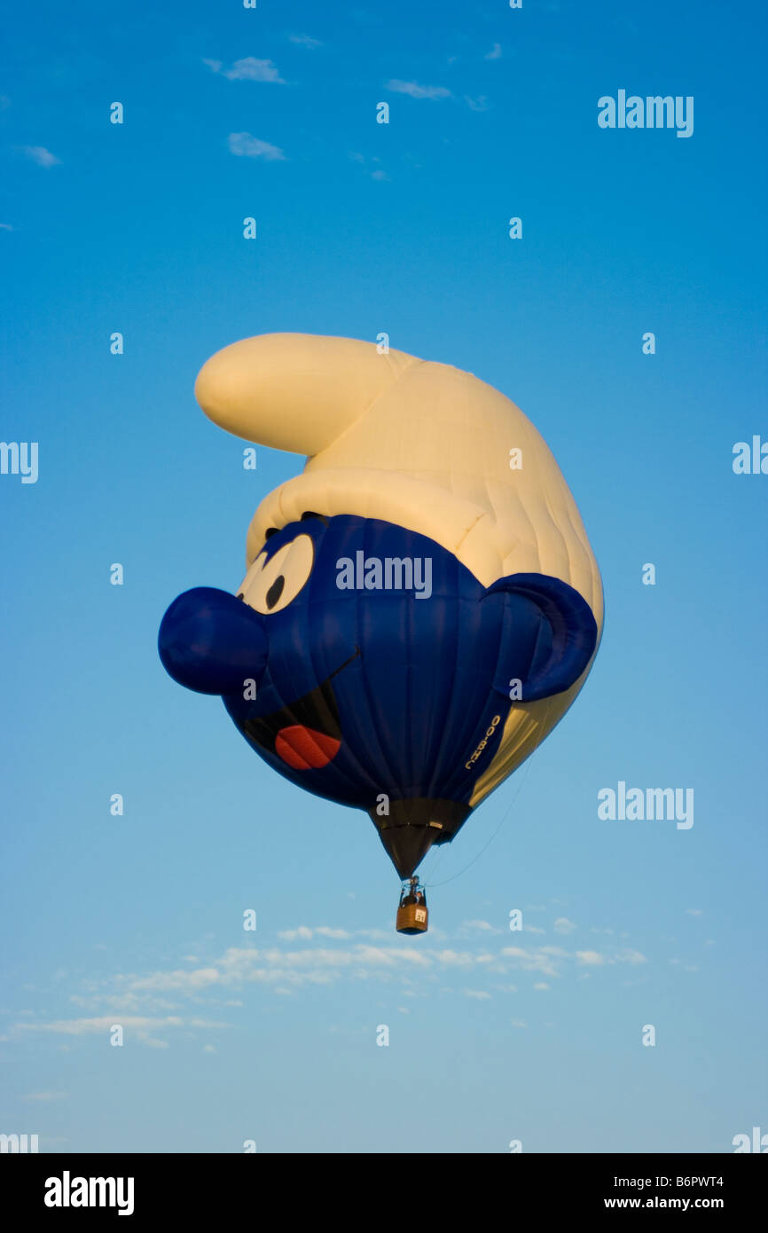 Schlumpf-Heißluftballon in Barneveld Ballon Festival Holland Stockfoto