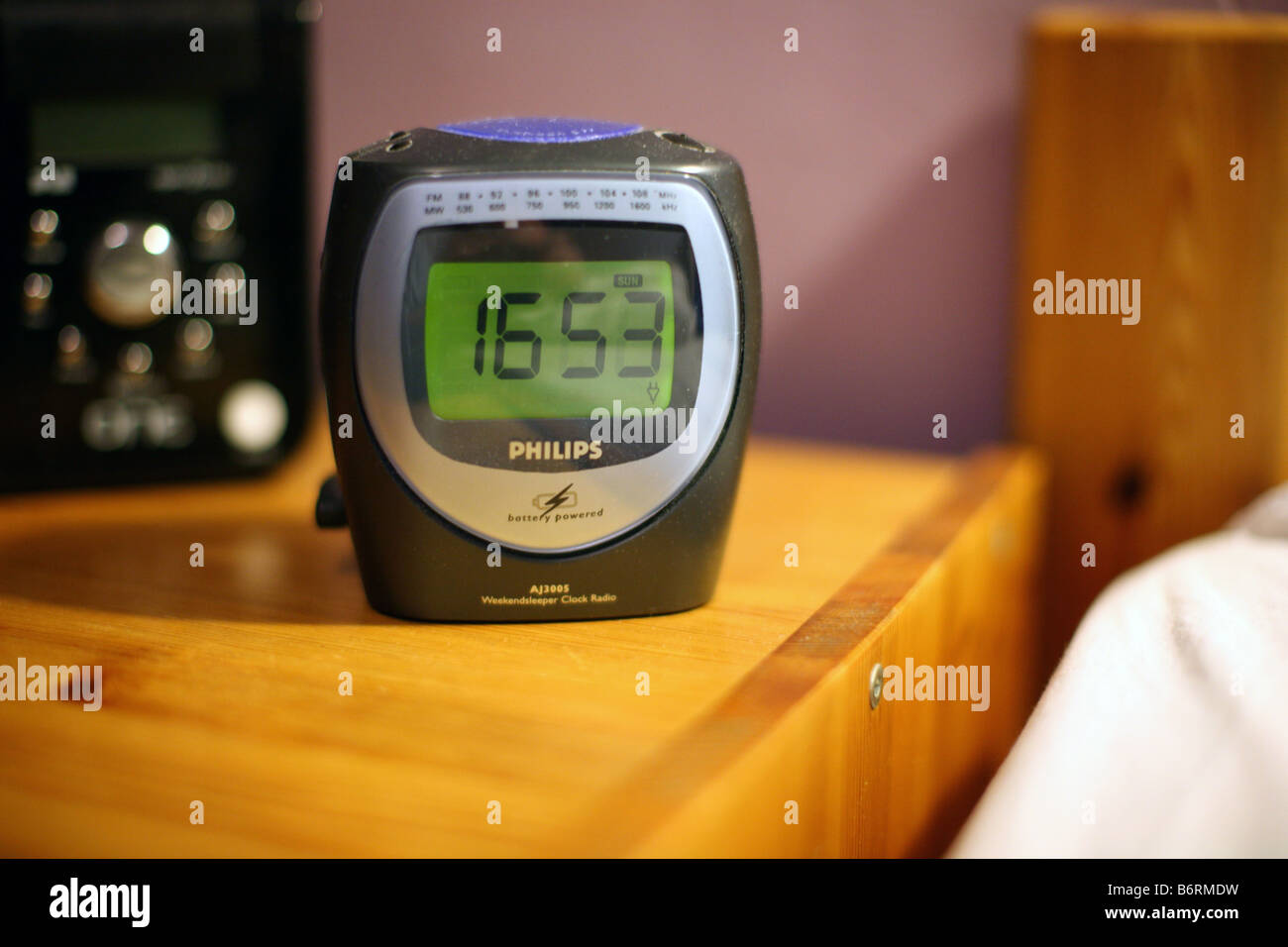 Am Krankenbett Radiowecker Stockfoto