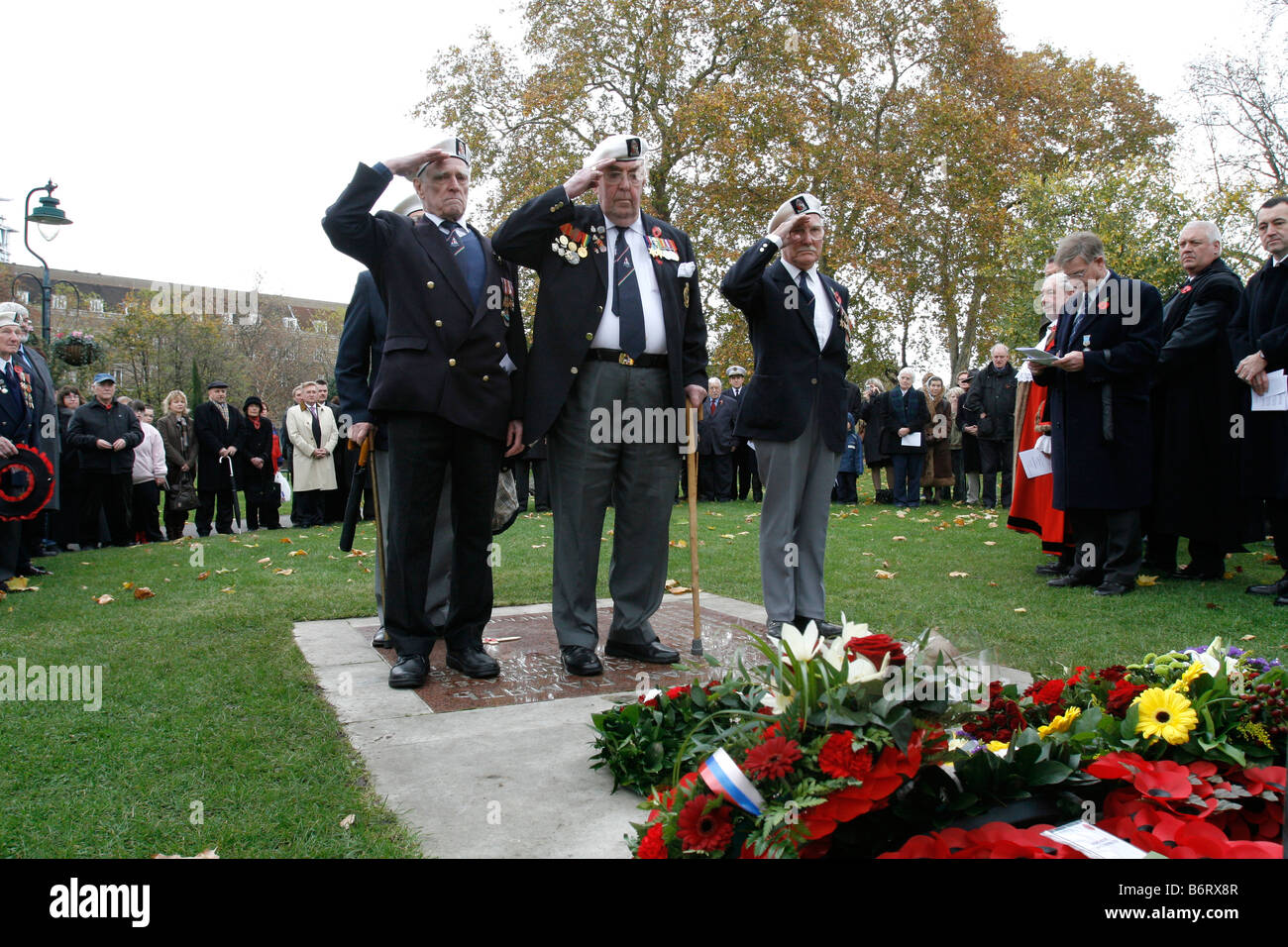 Gruß Veteranen Ehren in den Dienst der Gedenktag an das Sowjetische Ehrenmal im Zentrum von London. Stockfoto