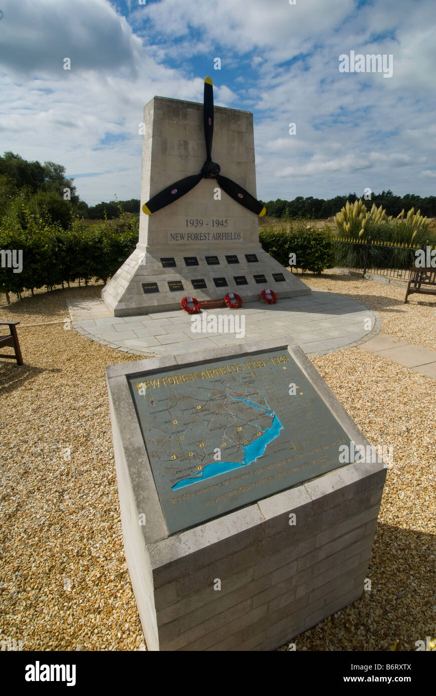 New Forest Flugplätze Denkmal am Holmsley Süden. Stockfoto