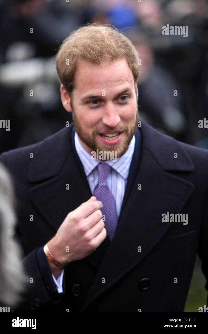 PRINZ WILLIAM AT SANDRINGHAM ZU WEIHNACHTEN MIT EINEM BART ...