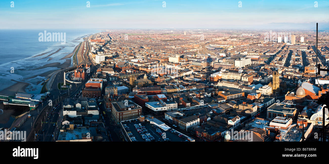 Blackpool Nordstrand von Turm oben betrachtet Stockfoto