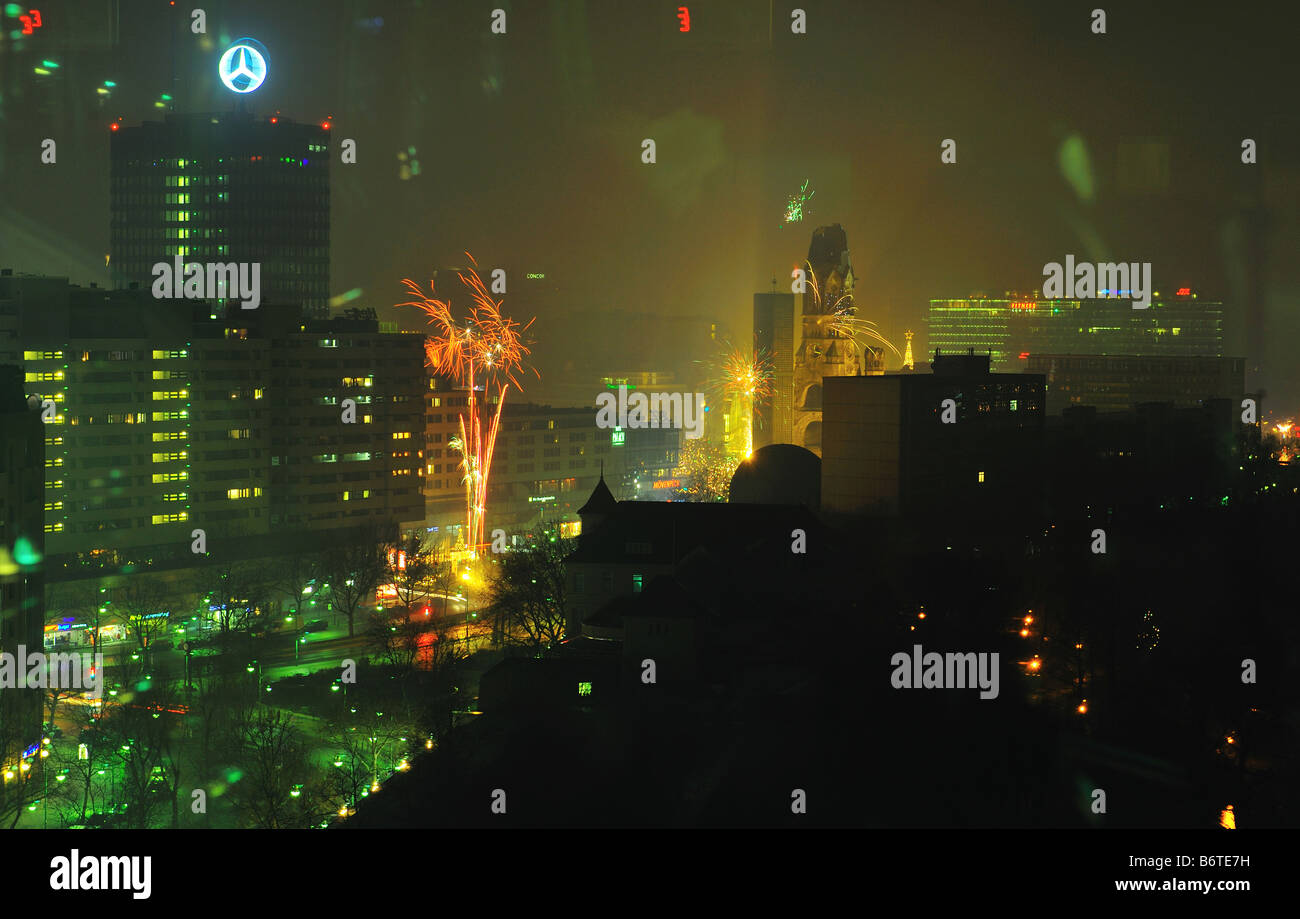 Silvester in Berlin, Nacht, Feuerwerk, Deutschland Stockfoto