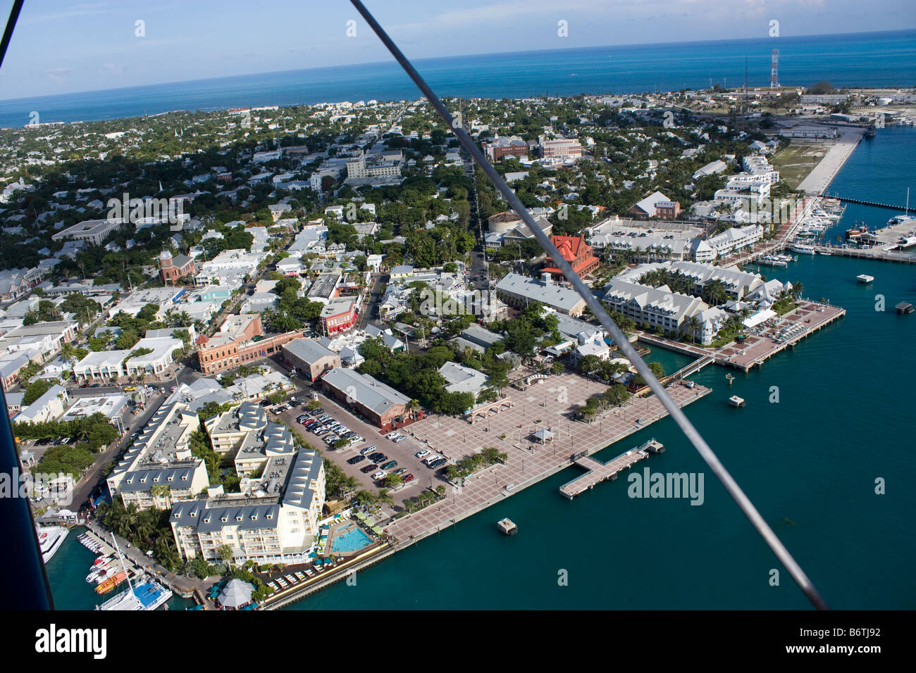 Luftaufnahme des Mallory Square und Norden Duval Street in Key West Florida Stockfoto