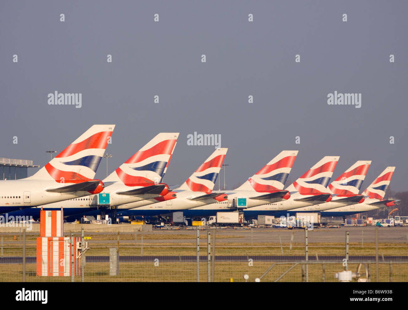 Flughafen London Heathrow Abflug British Airways www.alamy.de