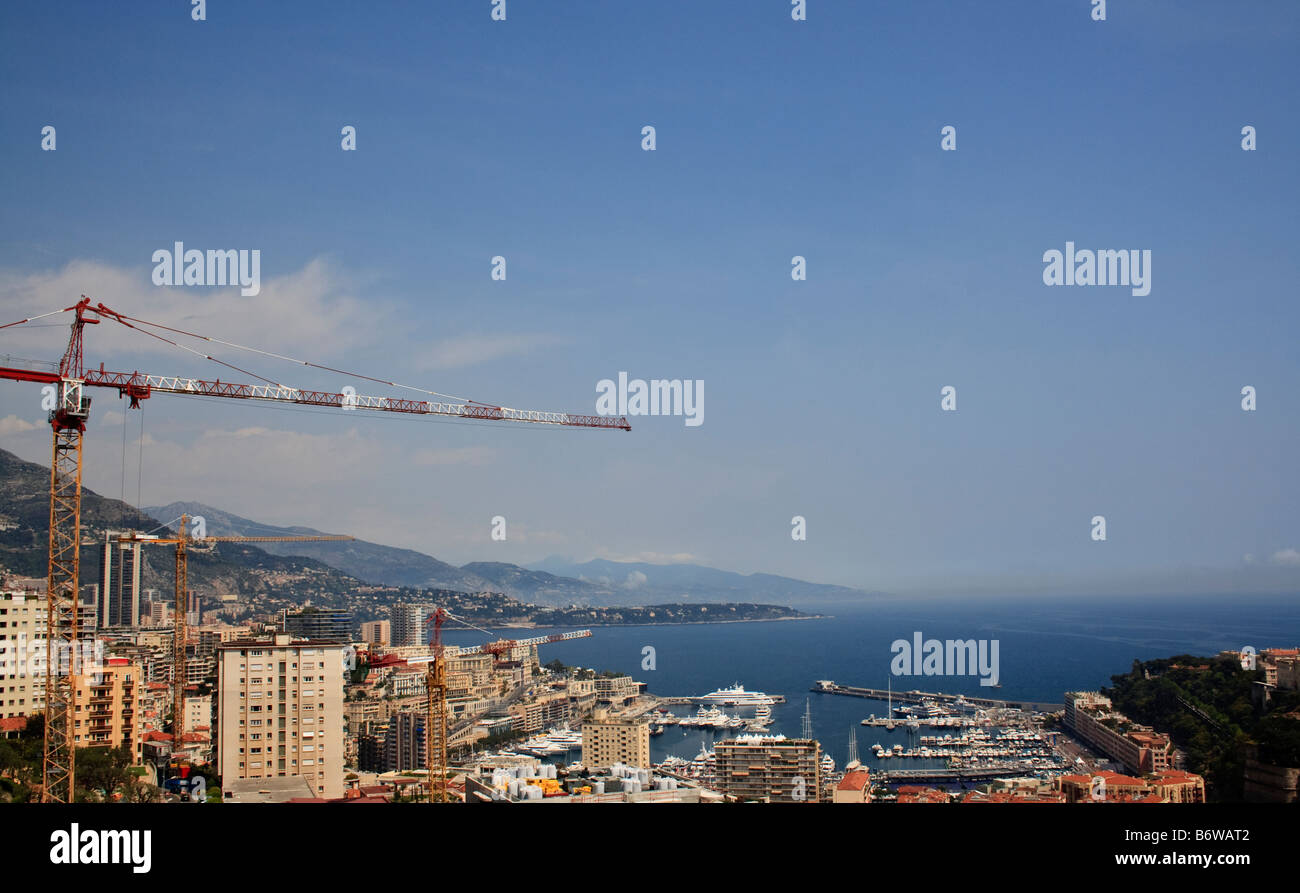 MONACO, MONTE-CARLO. Blick auf die Stadt Monte Carlo und die Bucht. Stockfoto