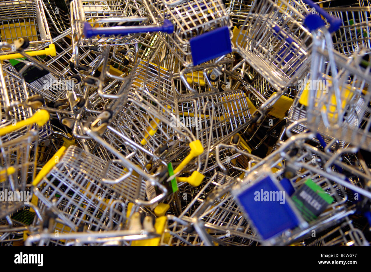 leere Miniatur Einkaufswagen Stockfoto