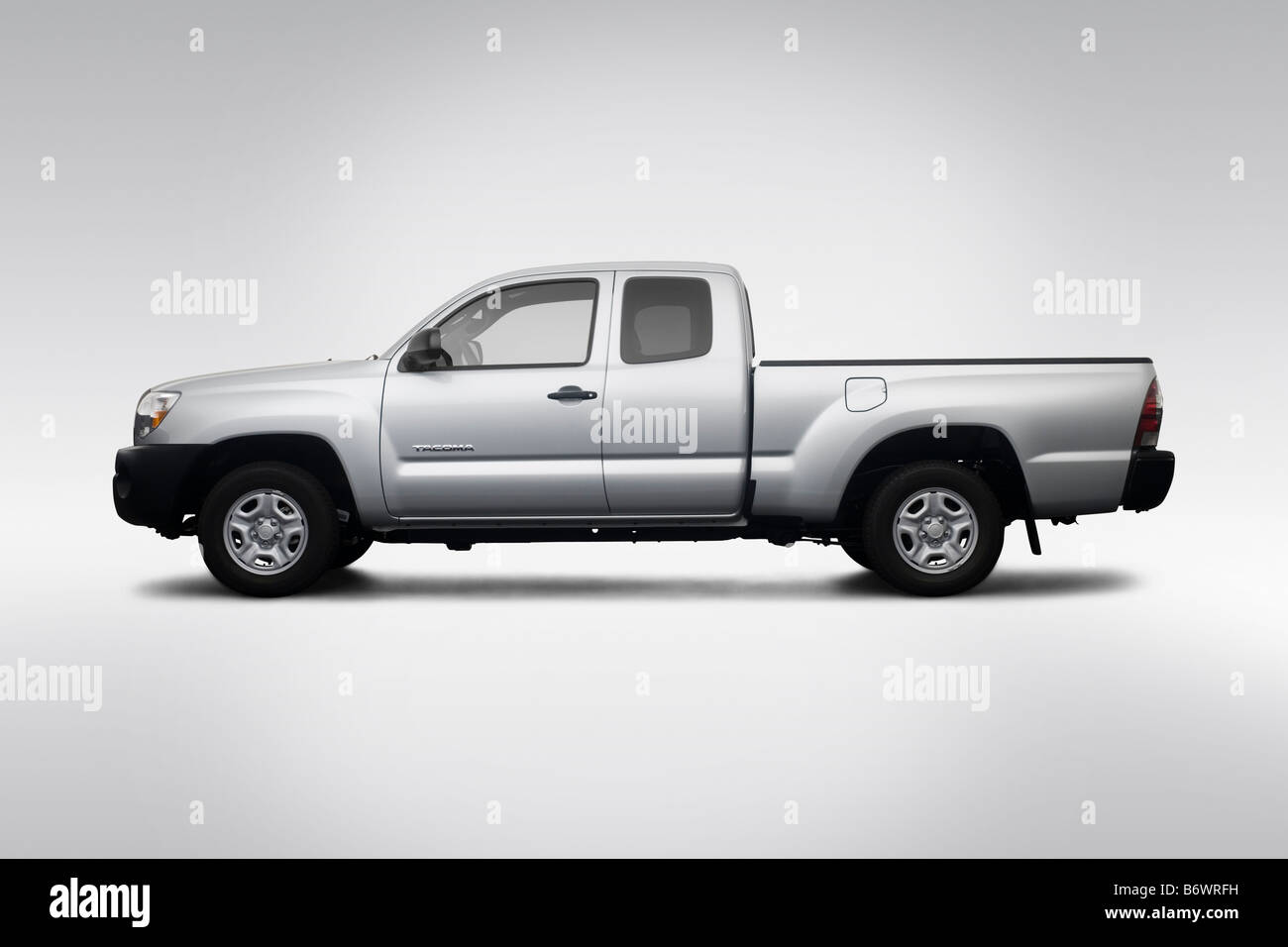 2009 Toyota Tacoma I4 in Silber - Treiber Seitenprofil Stockfoto