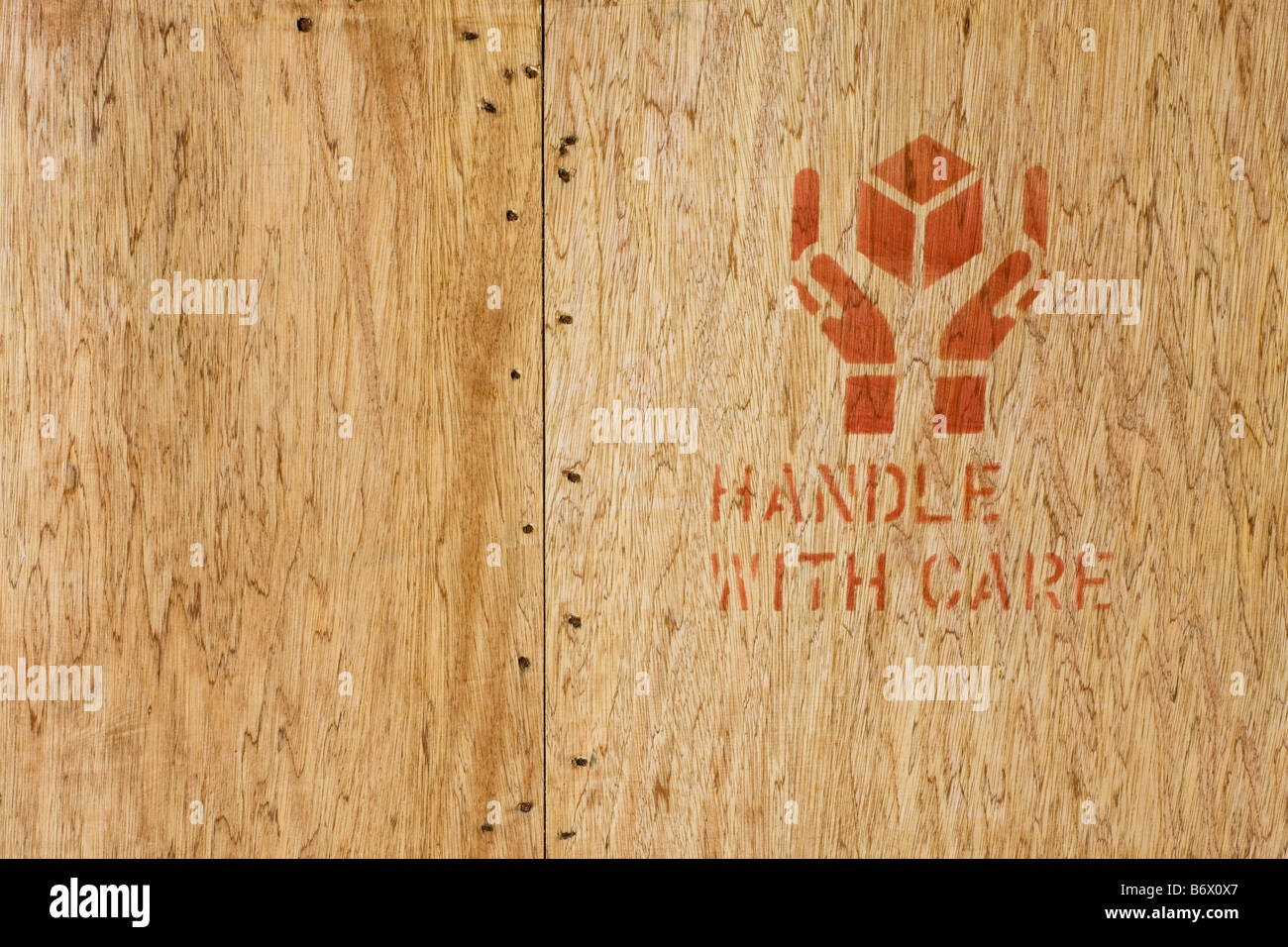 Ein Symbol auf einer Kiste Stockfoto