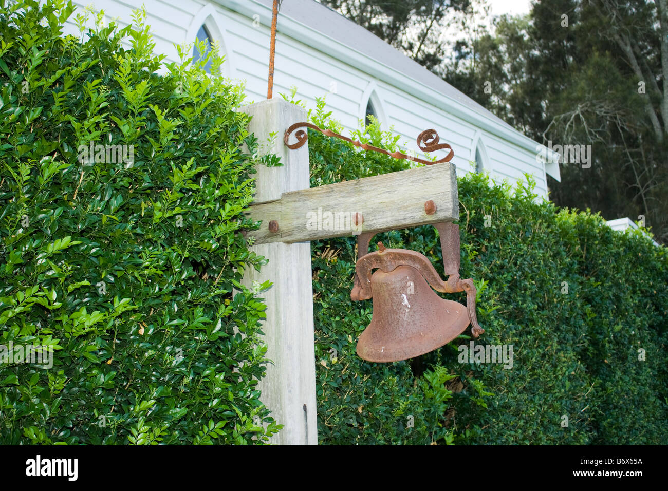 Bell außerhalb einer Kirche im Hunter Valley in Australien Stockfoto