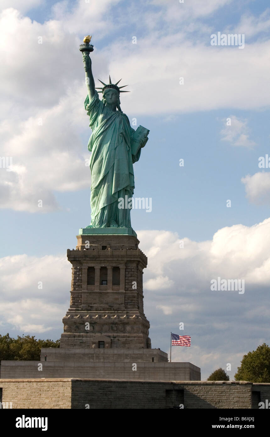 Die Freiheitsstatue auf Liberty Island im New Yorker Hafen New York USA Stockfoto