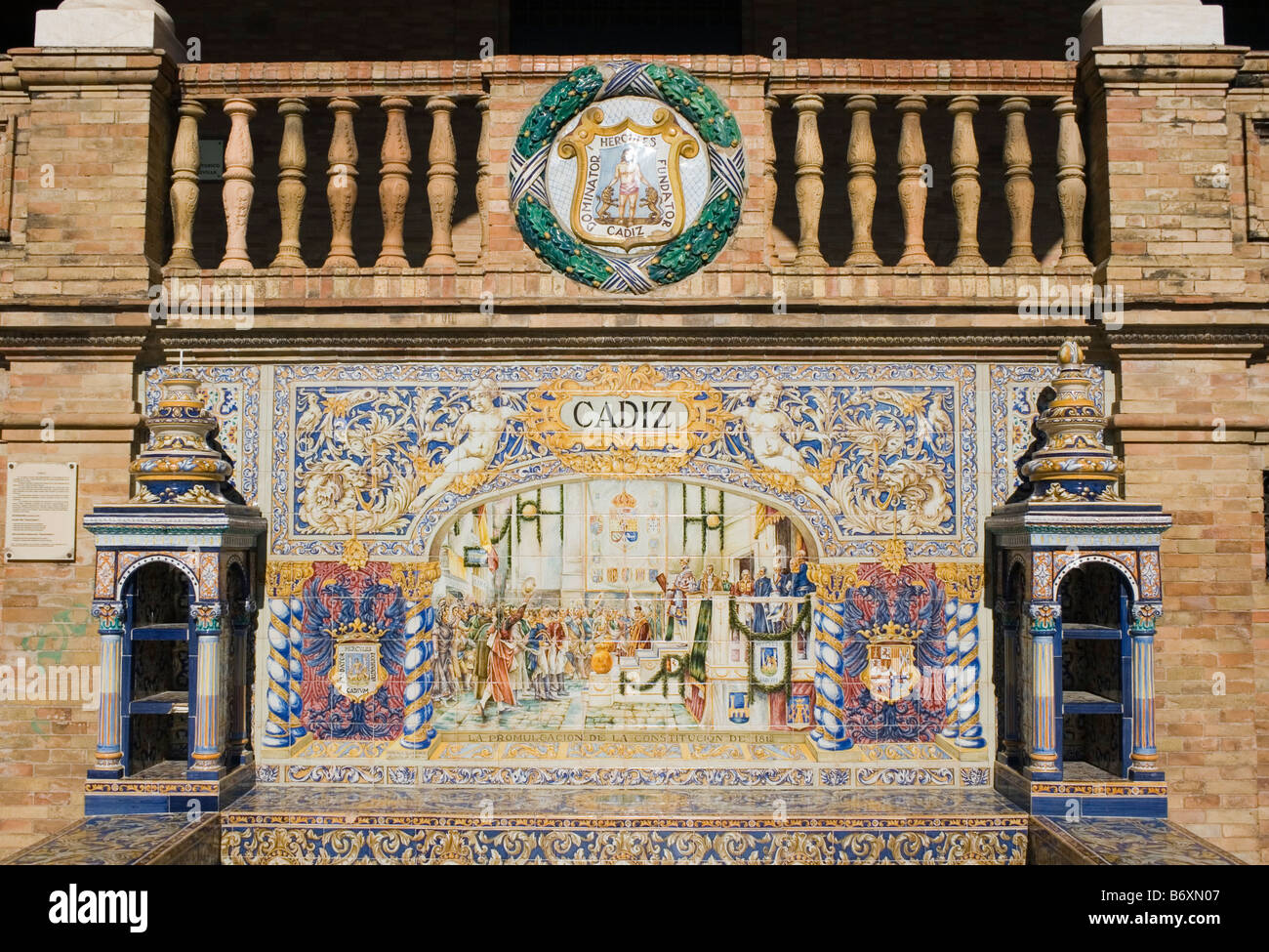 Sevilla Spanien Keramikfliesen auf der Plaza de España Darstellung der Verkündigung der Verfassung im Jahre 1812 in Cadiz Stockfoto