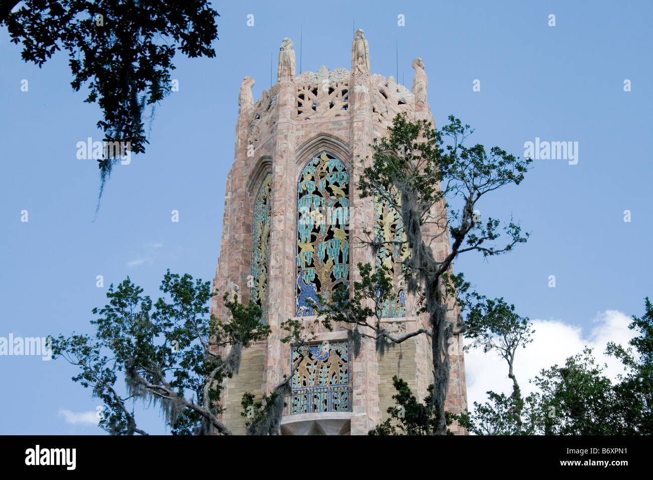 Historischen Bok Tower Heiligtum und Gärten in Lake Wales FL. von Edward William Bok gebaut. Stockfoto