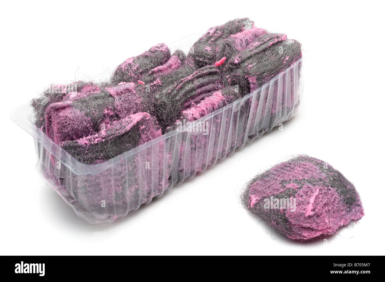 Seife gefüllt Stahlwolle Pfanne Metallschwämme in einem durchsichtigen Kunststoff Behälter Stockfoto