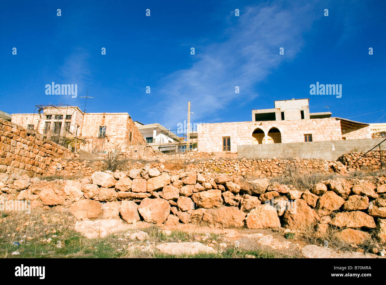 Ein Dorf, wo Christian und Müslüm Familien in Frieden nebeneinander leben Stockfoto