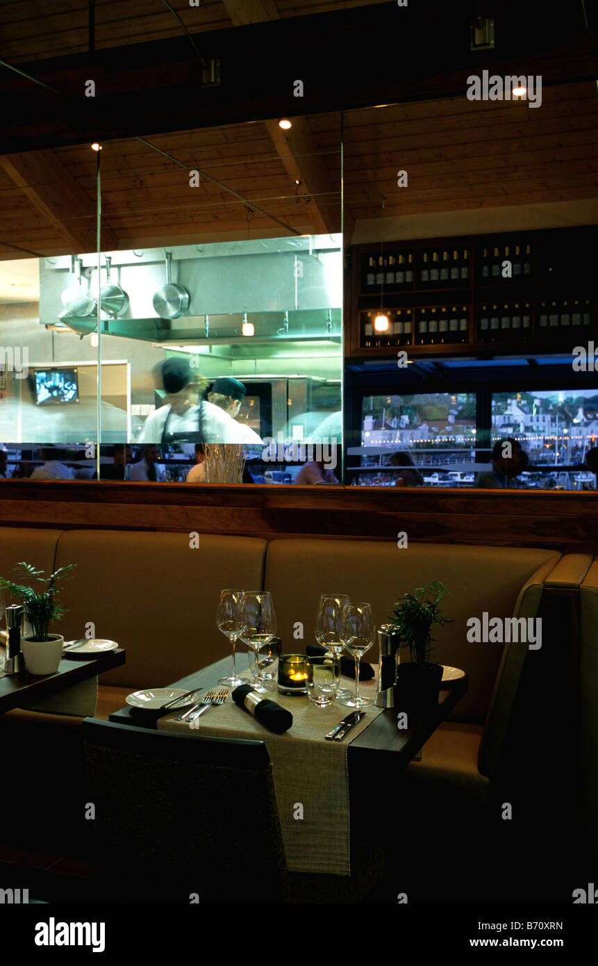 Das Innere der Boat House Bar & Restaurant in St-Aubin, Jersey, Kanalinseln. Stockfoto