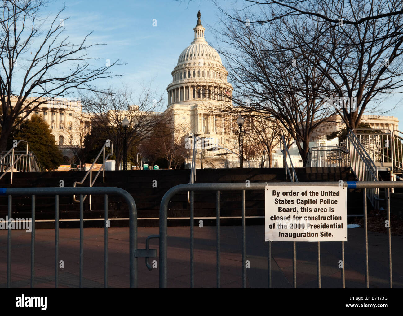 Schildern rund um das Kapitol in Washington DC Bereich Verschlüsse aufgrund der 2009 Presidential Inauguration zu benachrichtigen. Stockfoto