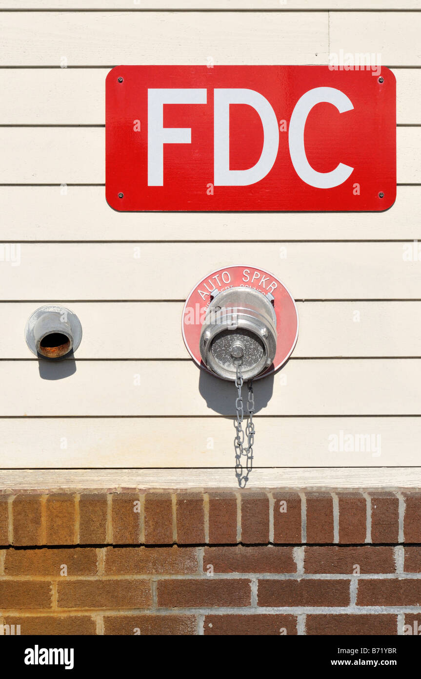 Gebäude FDC Feuerwehr Verbindung für Sprinkler-system Stockfoto
