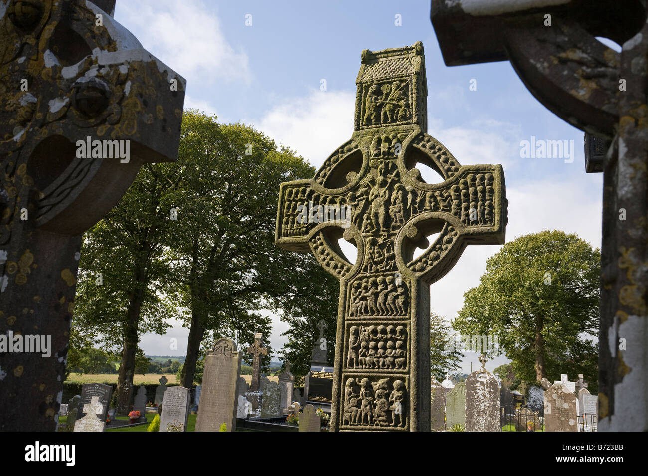 Die Muiredach Kreuz Horizontal. Die Muiredach Kreuz oder dem Süden Kreuz eine kunstvoll geschnitzte hohe aus dem frühen c10 Steinkreuz Stockfoto