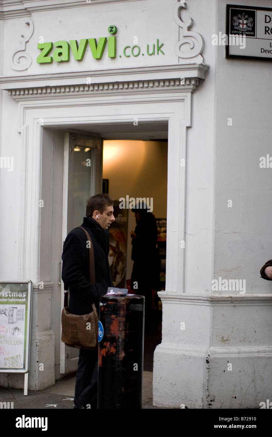 Zavvi Einzelhandelsgeschäft, Verkauf von cds, dvds und Spielen, London, Großbritannien Stockfoto