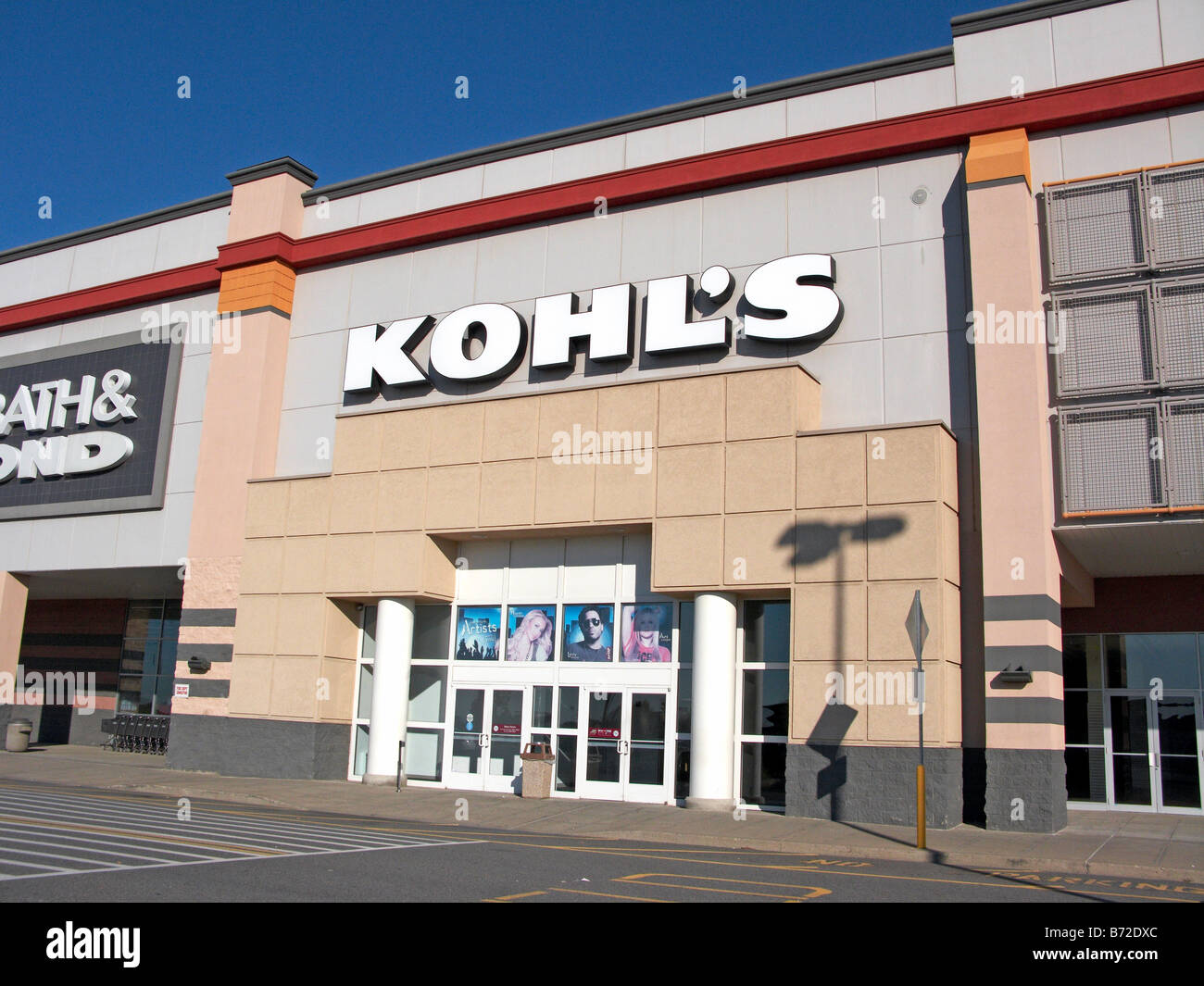 Kohls store eingang Fotos und Bildmaterial in hoher Auflösung Alamy