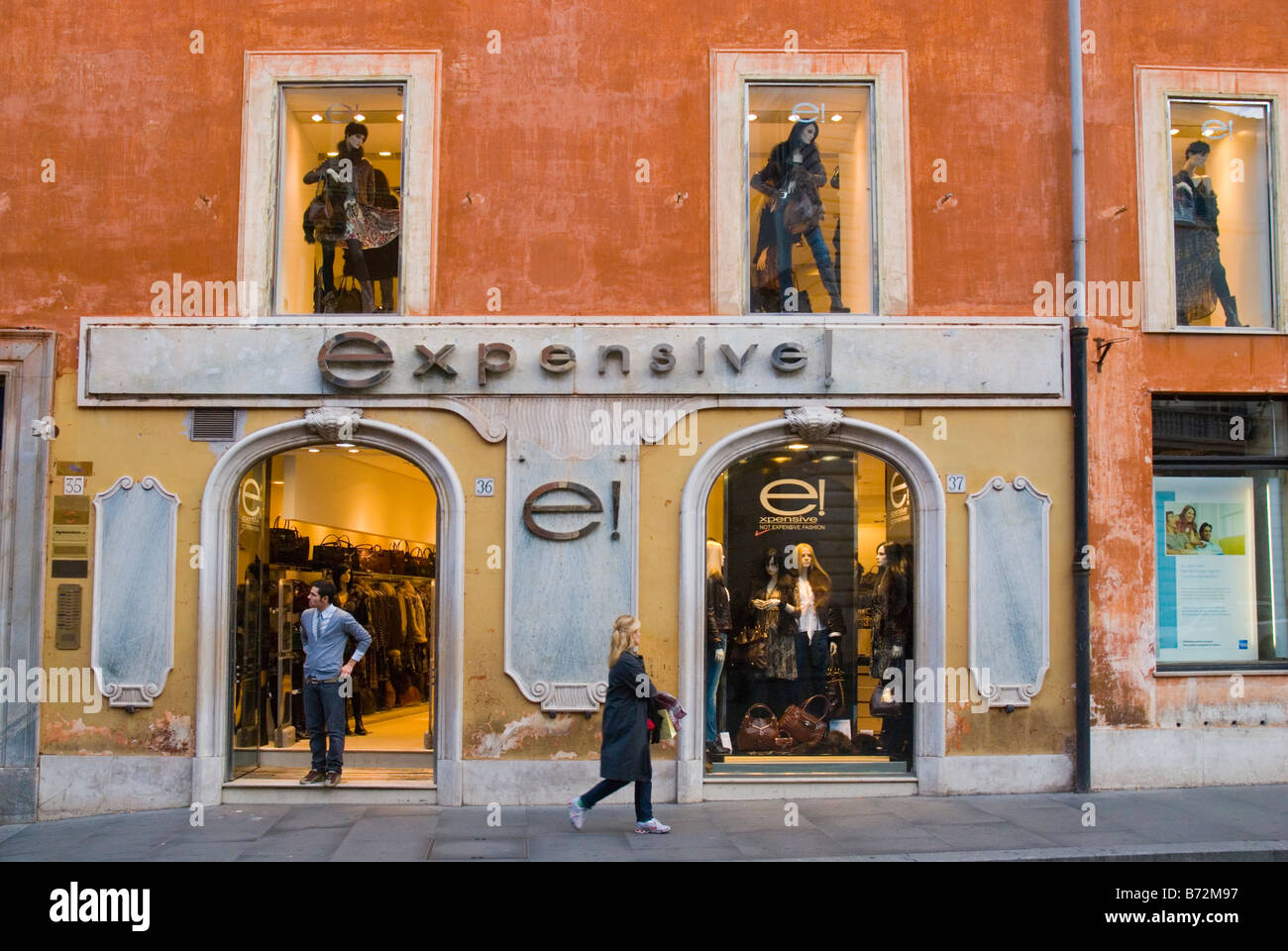 Modegeschäft am Piazza di Spagna in Rom Italien Europa Stockfoto