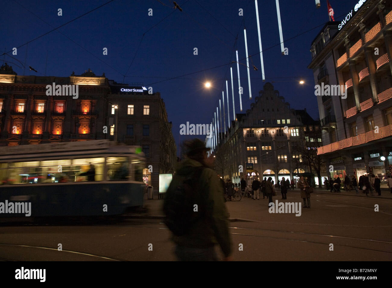 Parade-Platz bei Nacht mit Weihnachten Beleuchtung Zürich Schweiz Stockfoto