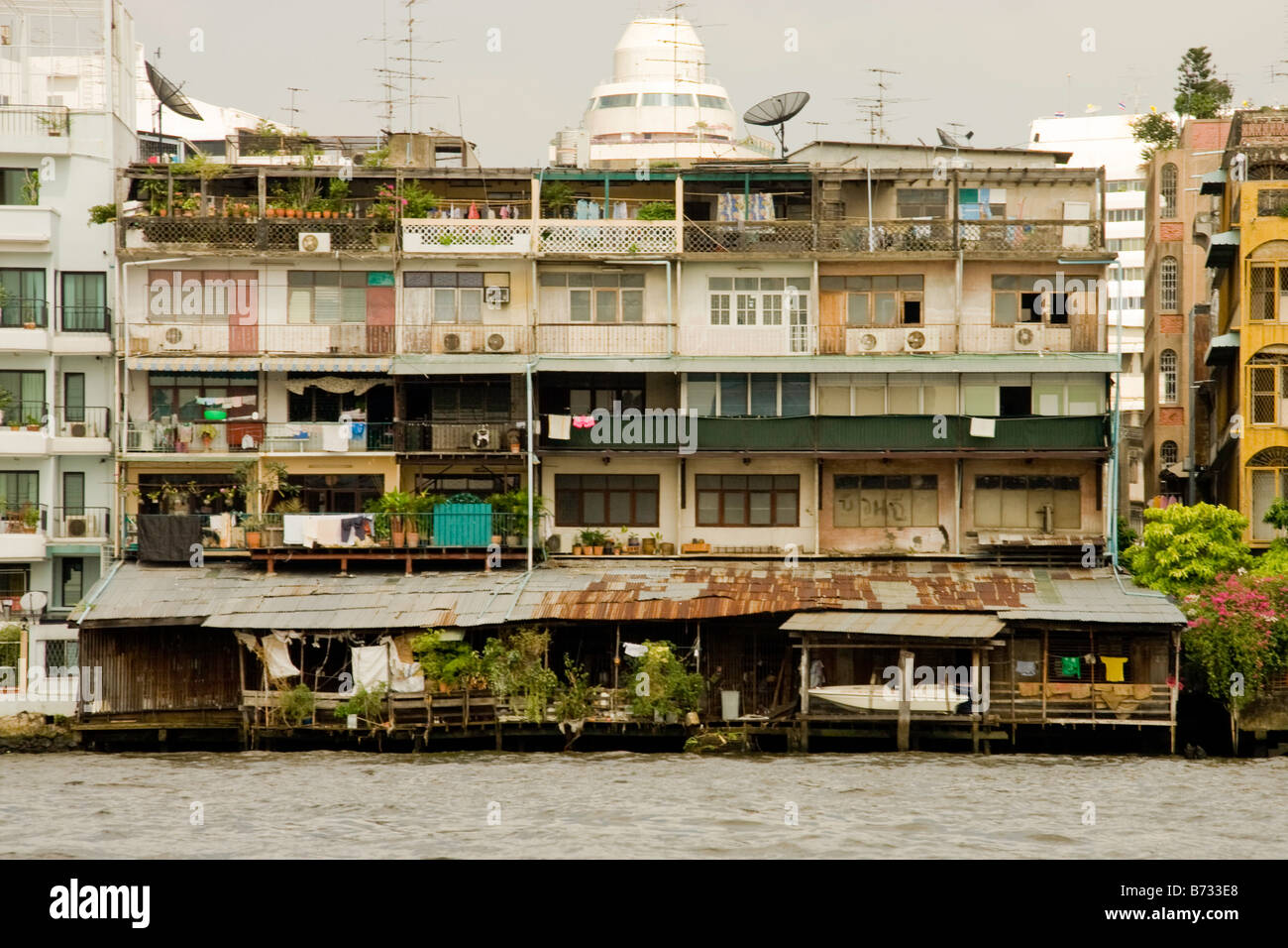 Wohnung Wohnen Auf Dem Wasser Bangkok Thailand Stockfotografie Alamy