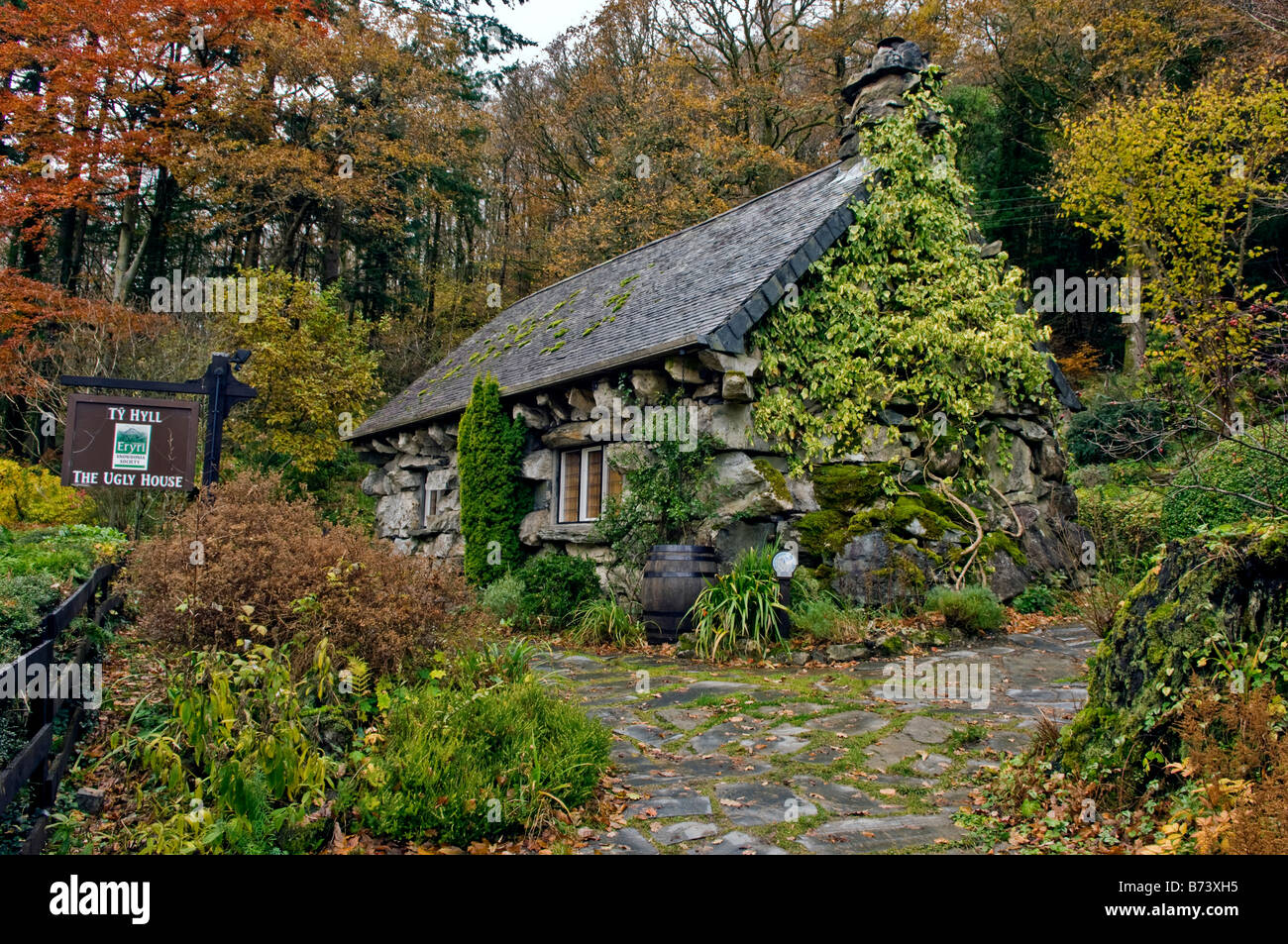 Die hässlichen Haus Ty Hyll Capel Curig Gwynedd Hauptsitz des Vereins Snowdonia Stockfoto