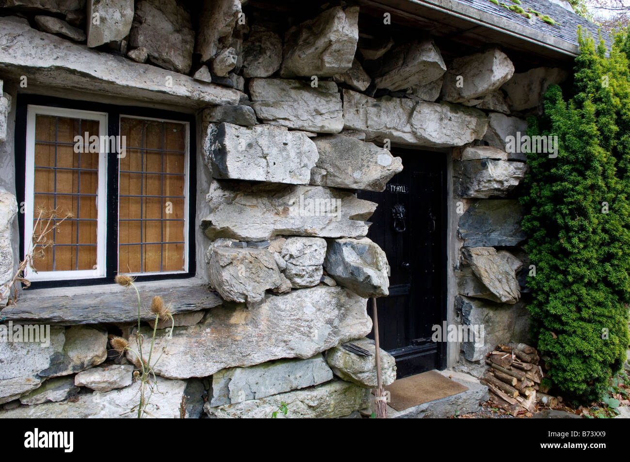 Die hässlichen Haus Ty Hyll Capel Curig Gwynedd Hauptsitz des Vereins Snowdonia Stockfoto