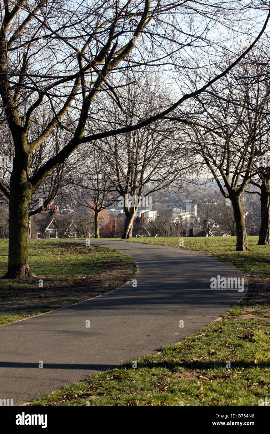 Winter-Blick von der Gipfel des hügeligen Feldern Park, Ladywell, Lewisham Blick nach Osten in Richtung Pfarrer Hill Stockfoto