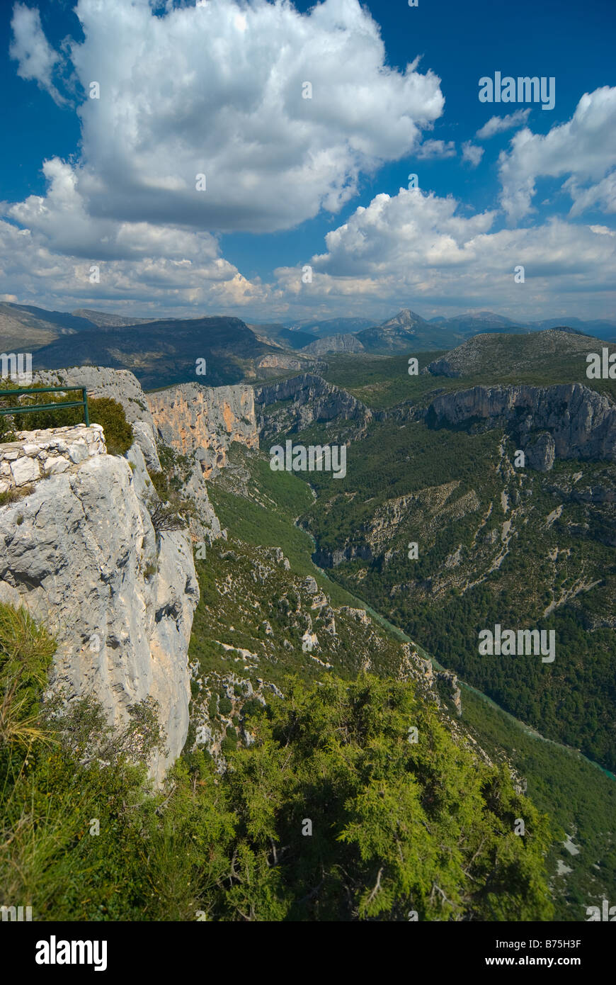 In den Grand Canyon du Verdon, Provence, Südfrankreich, Europa Stockfoto