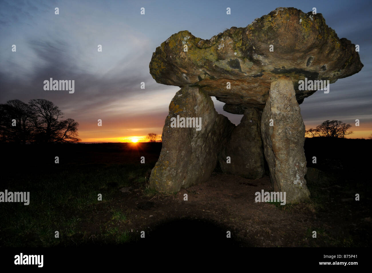 St Lythan s megalithischen Dolmen Grabkammer in der Nähe von St. Nicholas Vale von Glamorgan South Wales Stockfoto