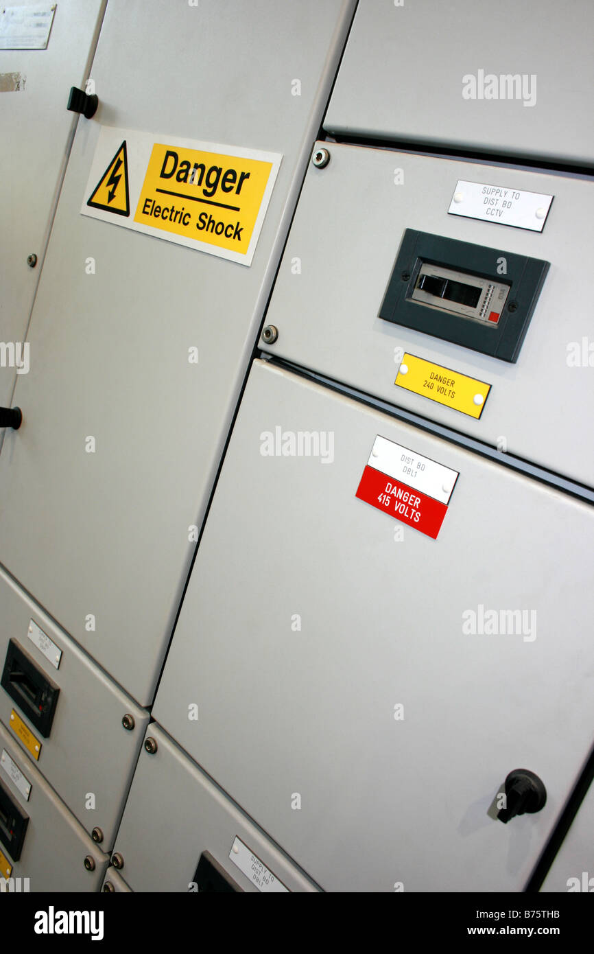 Fabrik elektrischer Energieversorgung Kabinett Stockfoto