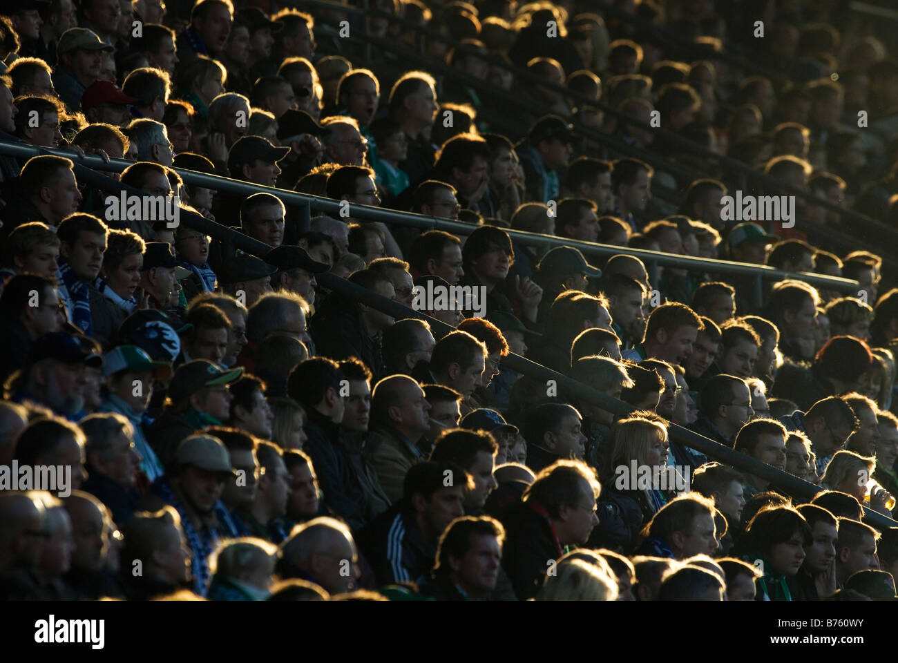 Stadion-Publikum in der deutschen Bundesliga-Stadion des VfL Bochum Stockfoto
