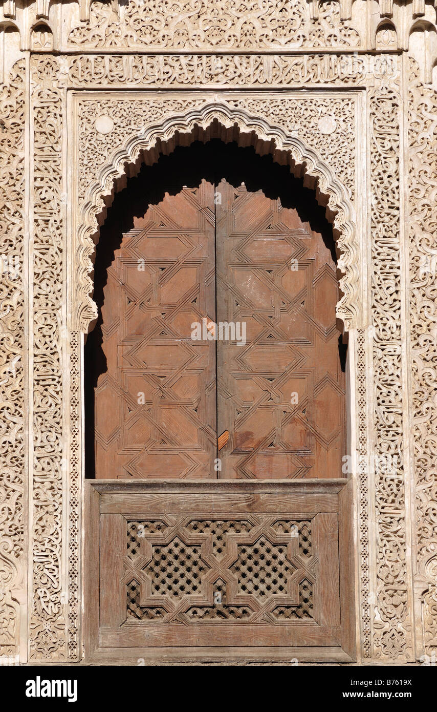 Tür in Medersa Bou Inania, Fes Marokko dekoriert Stockfoto