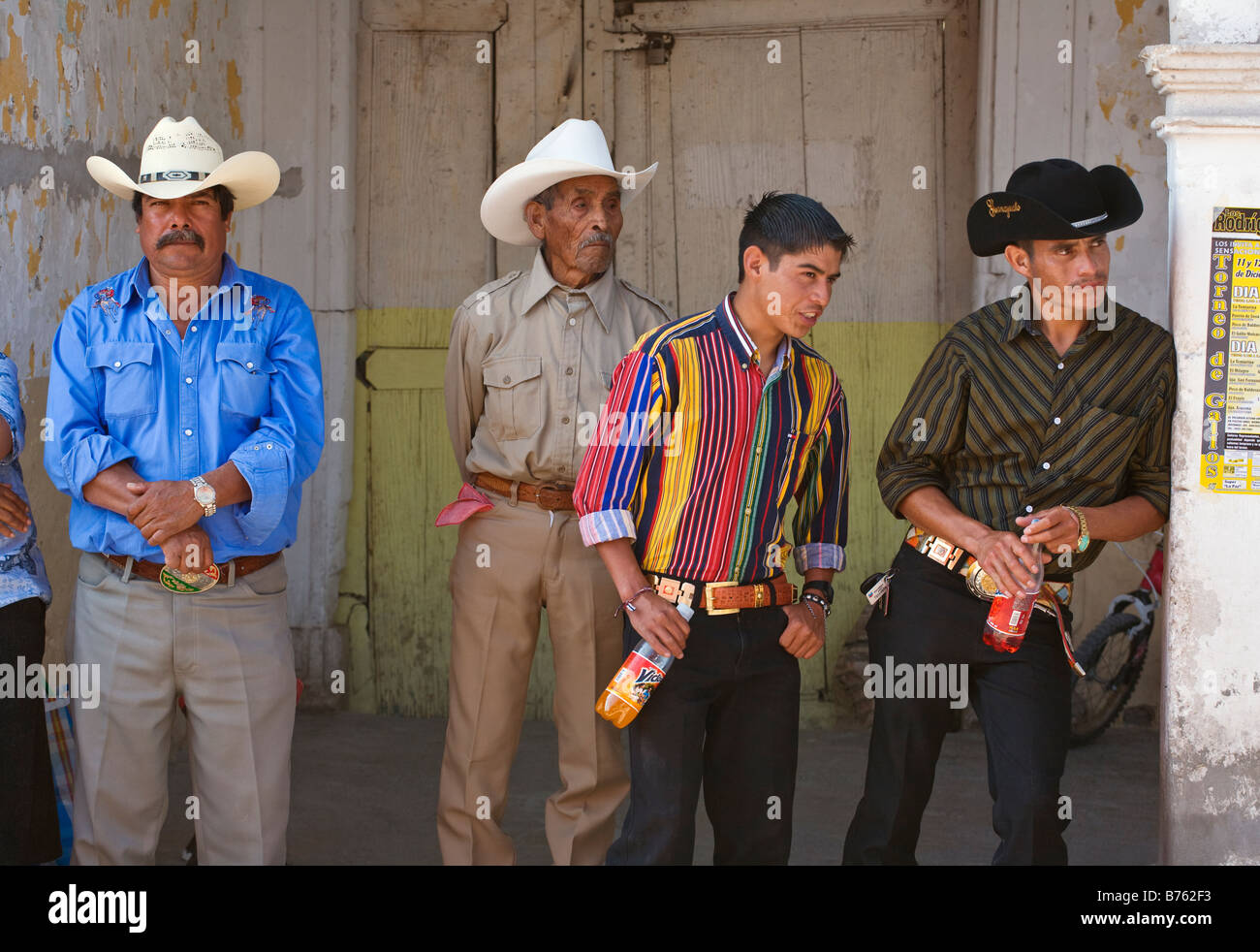 Mexikanische Cowboys Kleid in ihren besten Kleidern auf dem Festival der Jungfrau von GUADALUPE LOS RODRIGUEZ GUANAJUATO Mexiko Stockfoto