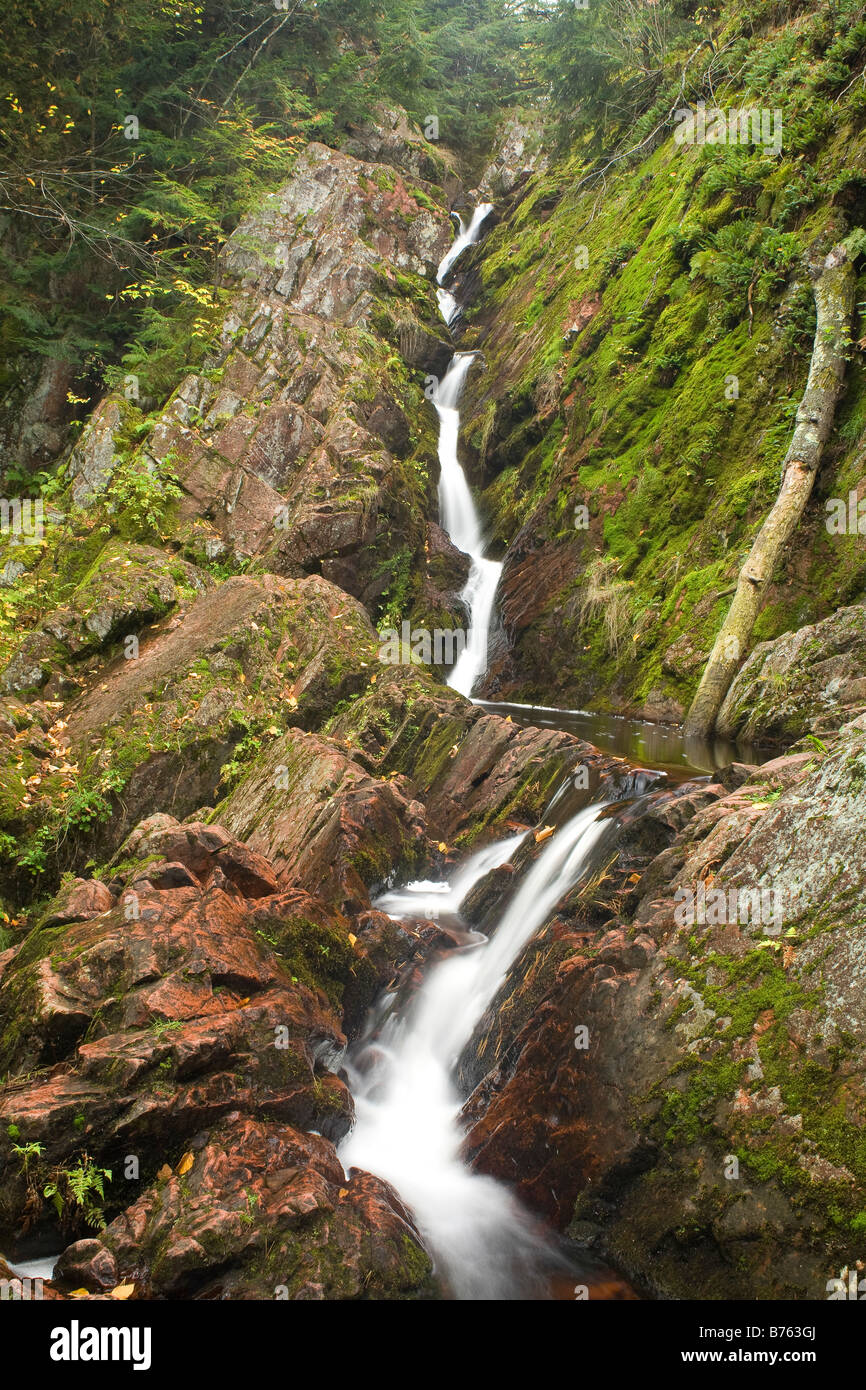WISCONSIN - Morgan Wasserfall befindet sich am westlichen Ende des Penokee Bereichs in der Chequamegon-Nicolet National Forest. Stockfoto