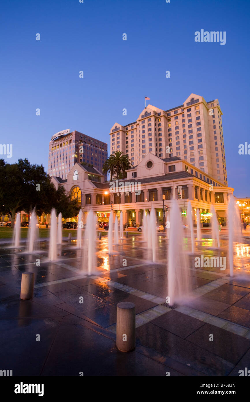 Plaza de Cesar Chavez, The Fairmont San Jose, Market Street, San Jose, Kalifornien, USA Stockfoto