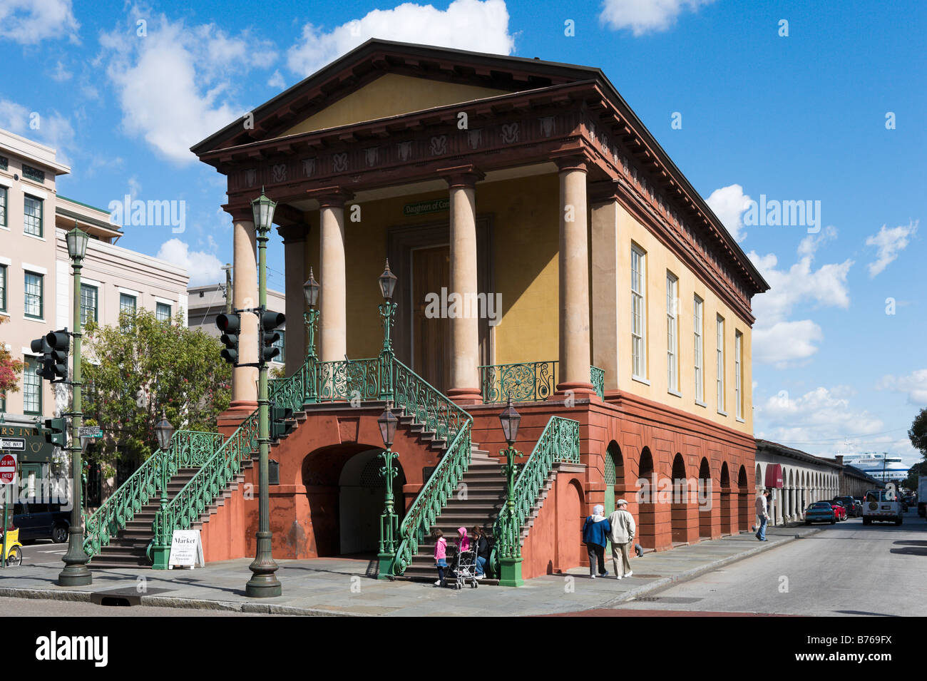 Die Markthalle und die Konföderierten Museum in Charleston City Market in der Altstadt, Charleston, South Carolina Stockfoto