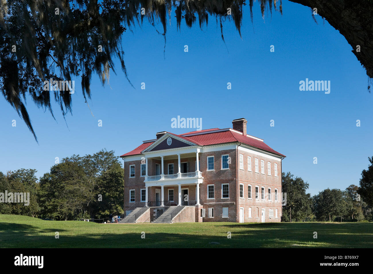 Drayton Hall Plantation House und Gärten auf den Ashley River in der Nähe von Charleston, South Carolina, USA Stockfoto