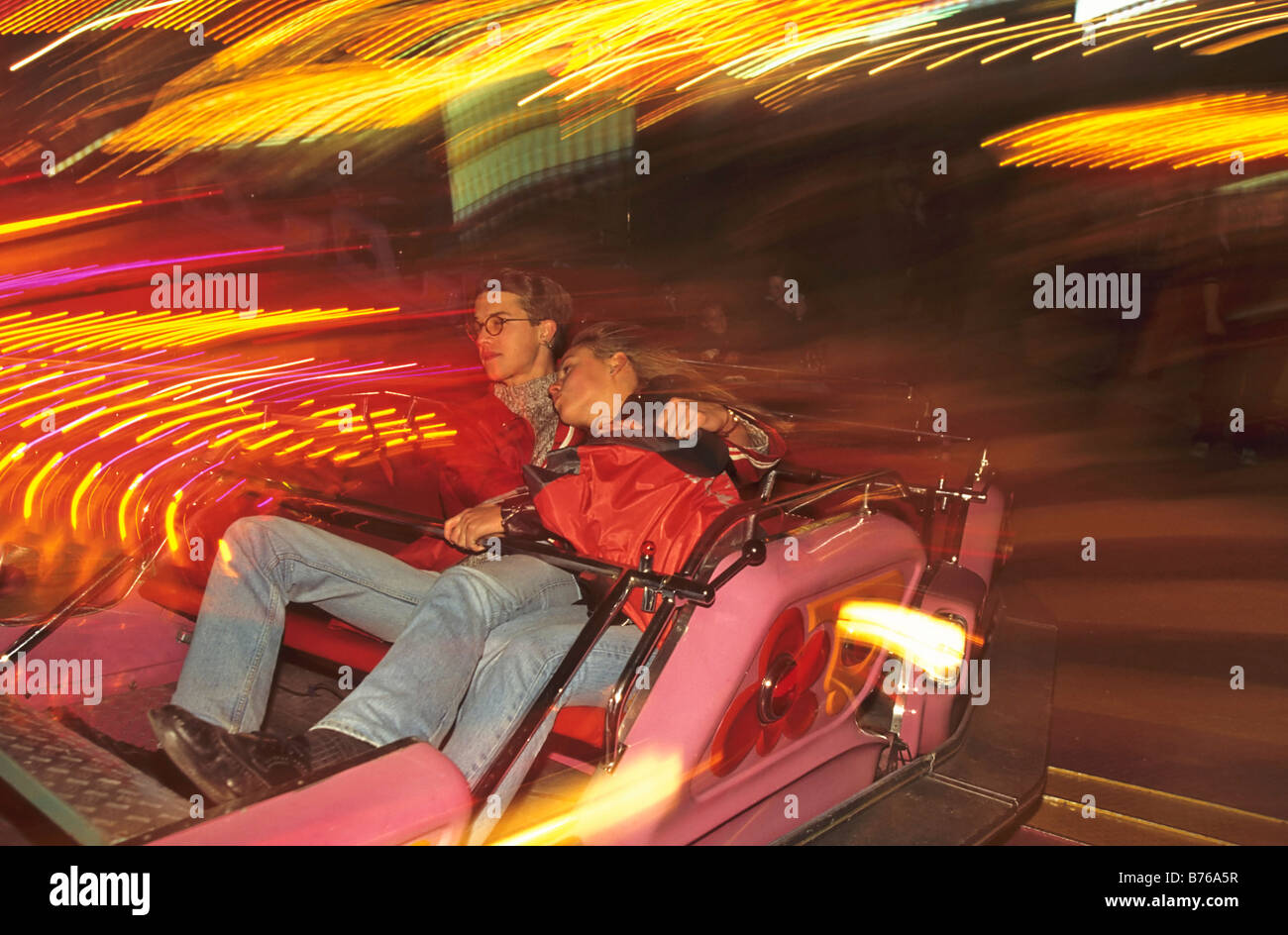 Oktober Festival Messegelände fahren Volksfest München Bayern Deutschland aus den Augen Stockfoto